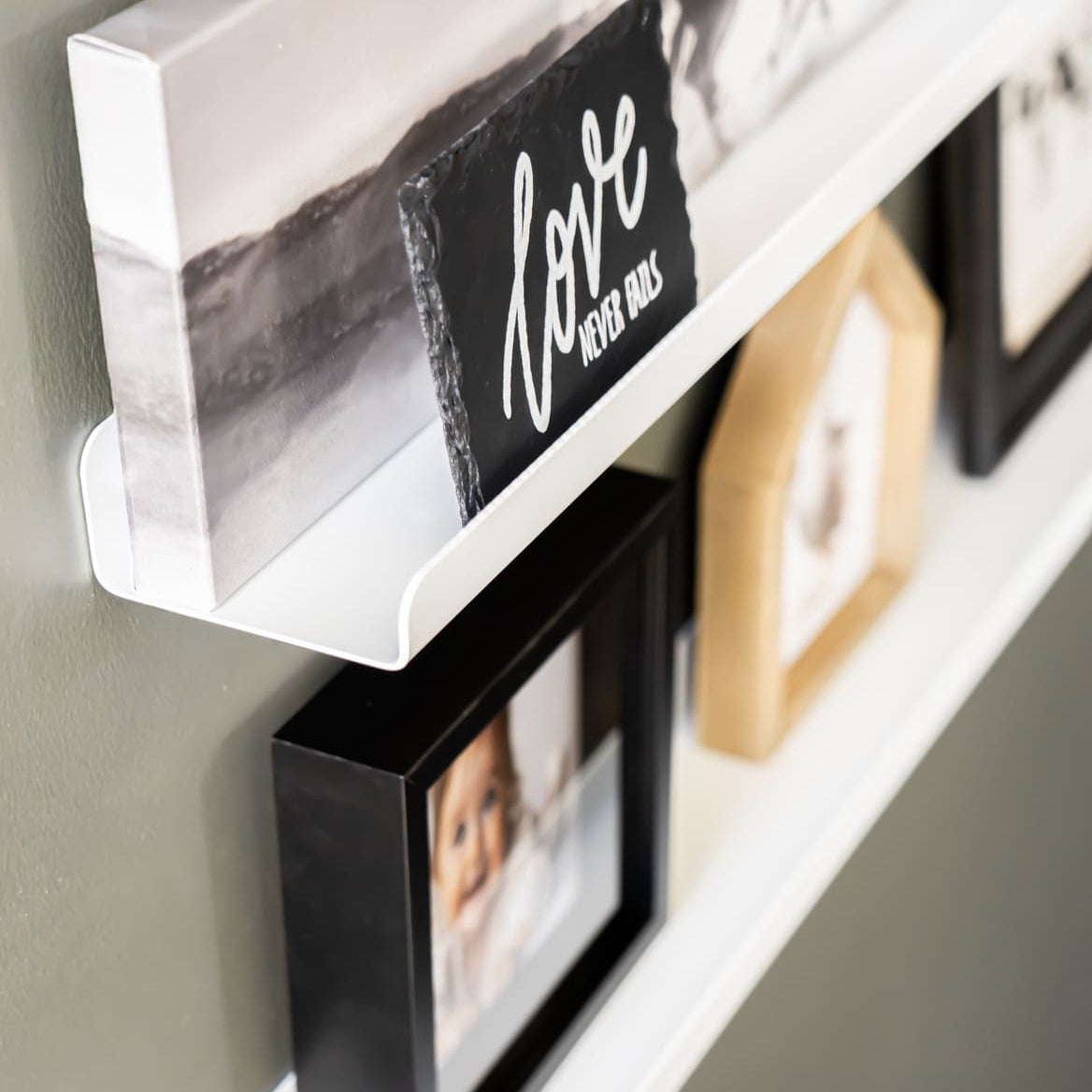 Metal Picture Ledge Floating Shelf